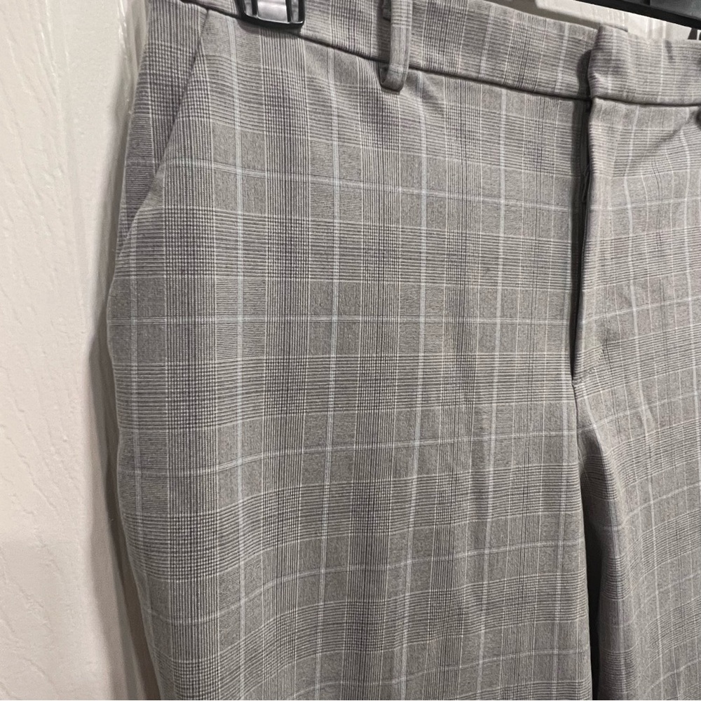 Uniqlo women’s dress pants. Grey & blue plaid.